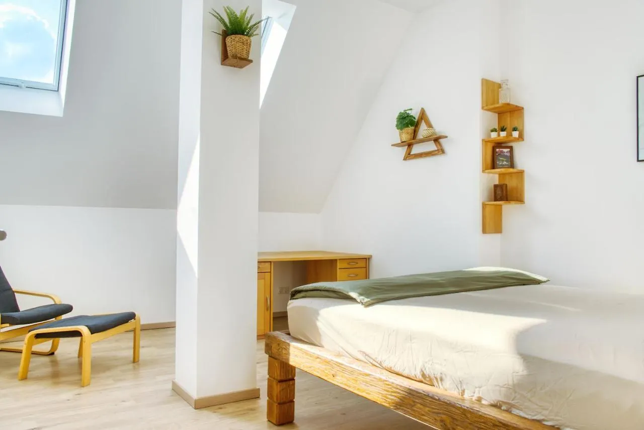 Ilmmunster Luxus Apartment! Kueche, Balkon, Netflix, Parkplatz - 8 Personen
