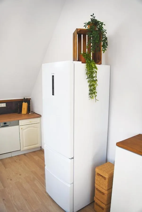 Ilmmunster Luxus Apartment! Kueche, Balkon, Netflix, Parkplatz - 8 Personen 0*,  גרמניה